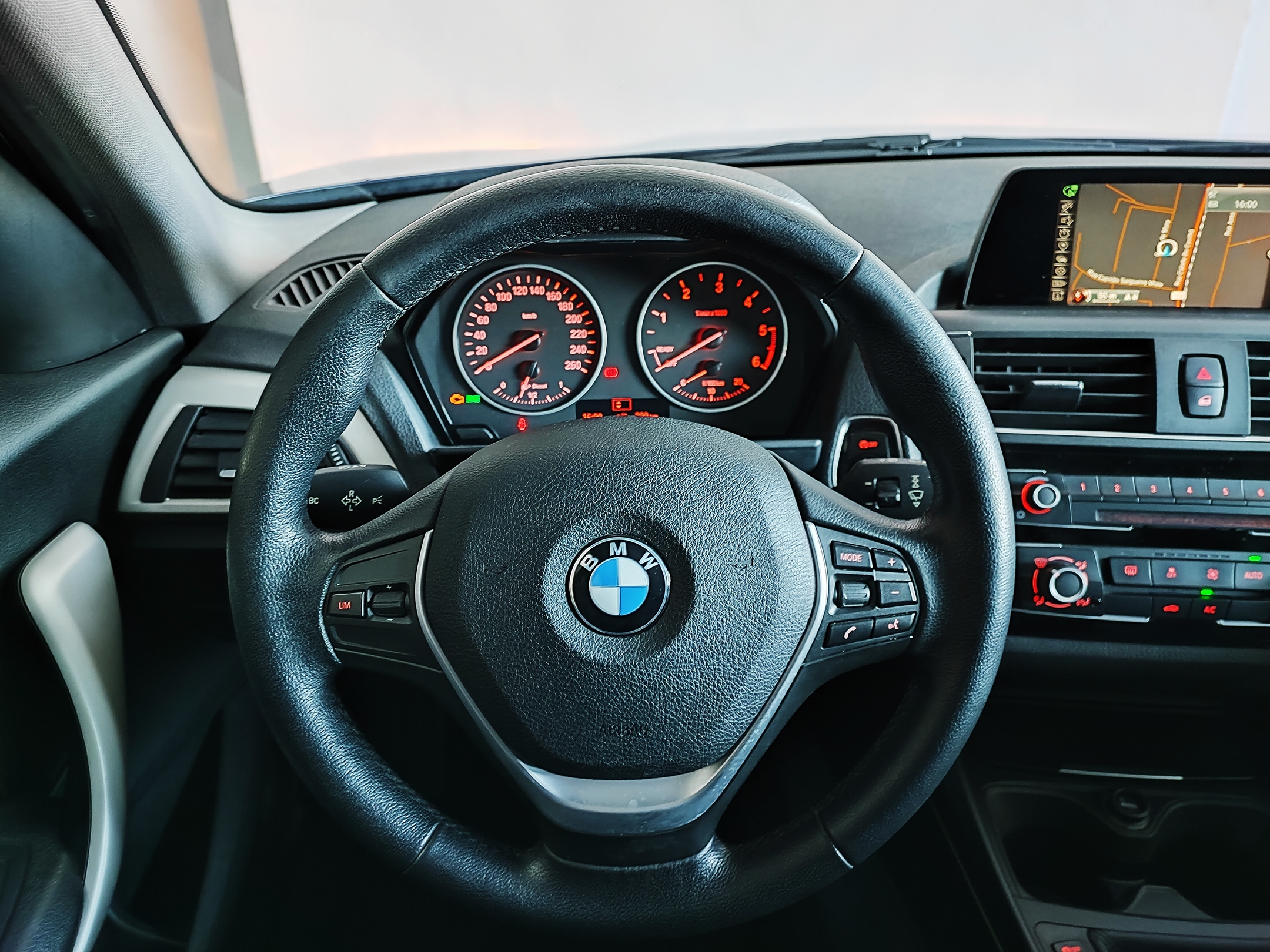 BMW 116  | Imagem 13