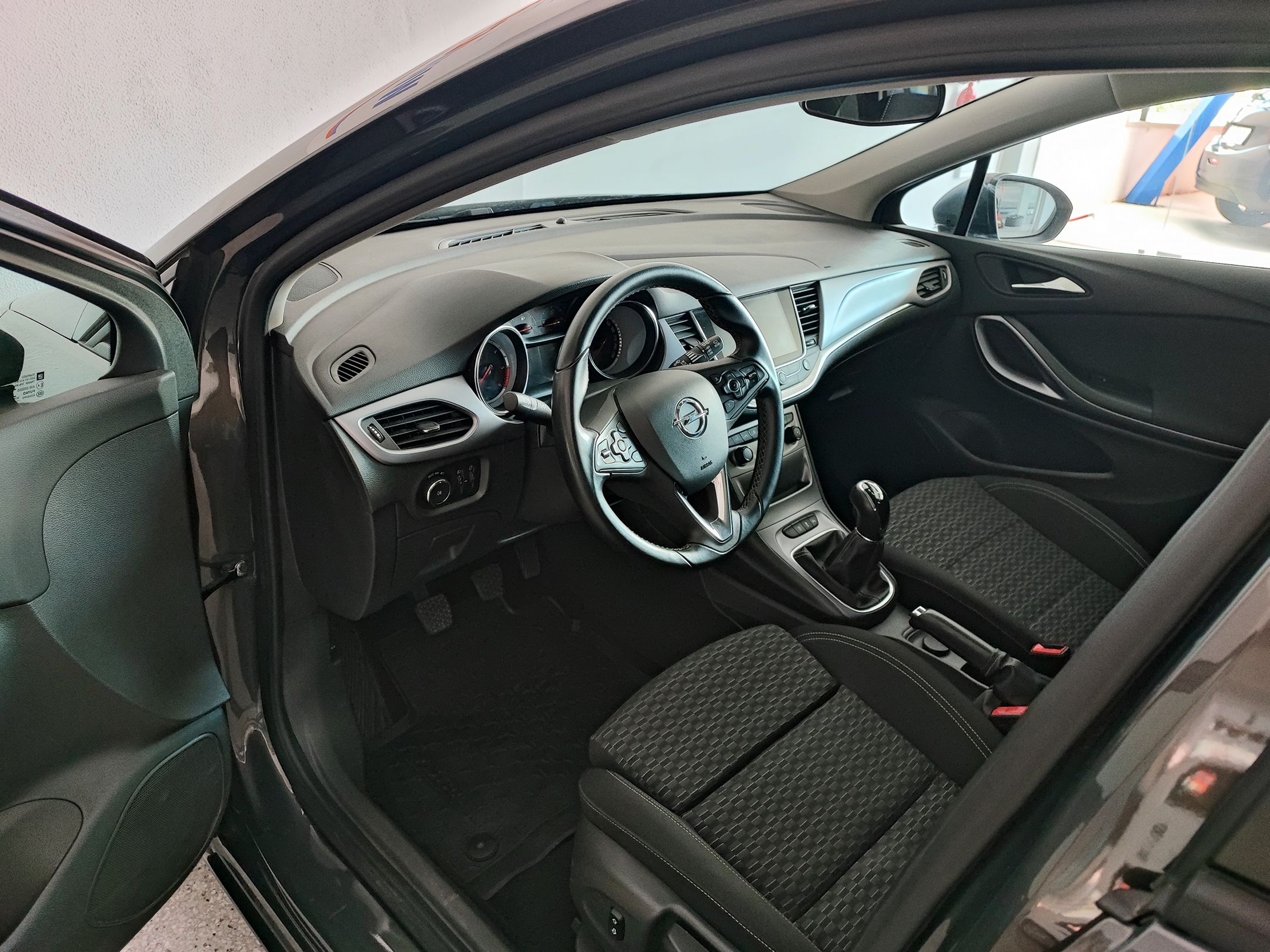 Opel Astra 1.6 CDTI Sport Tourer | Imagem 12
