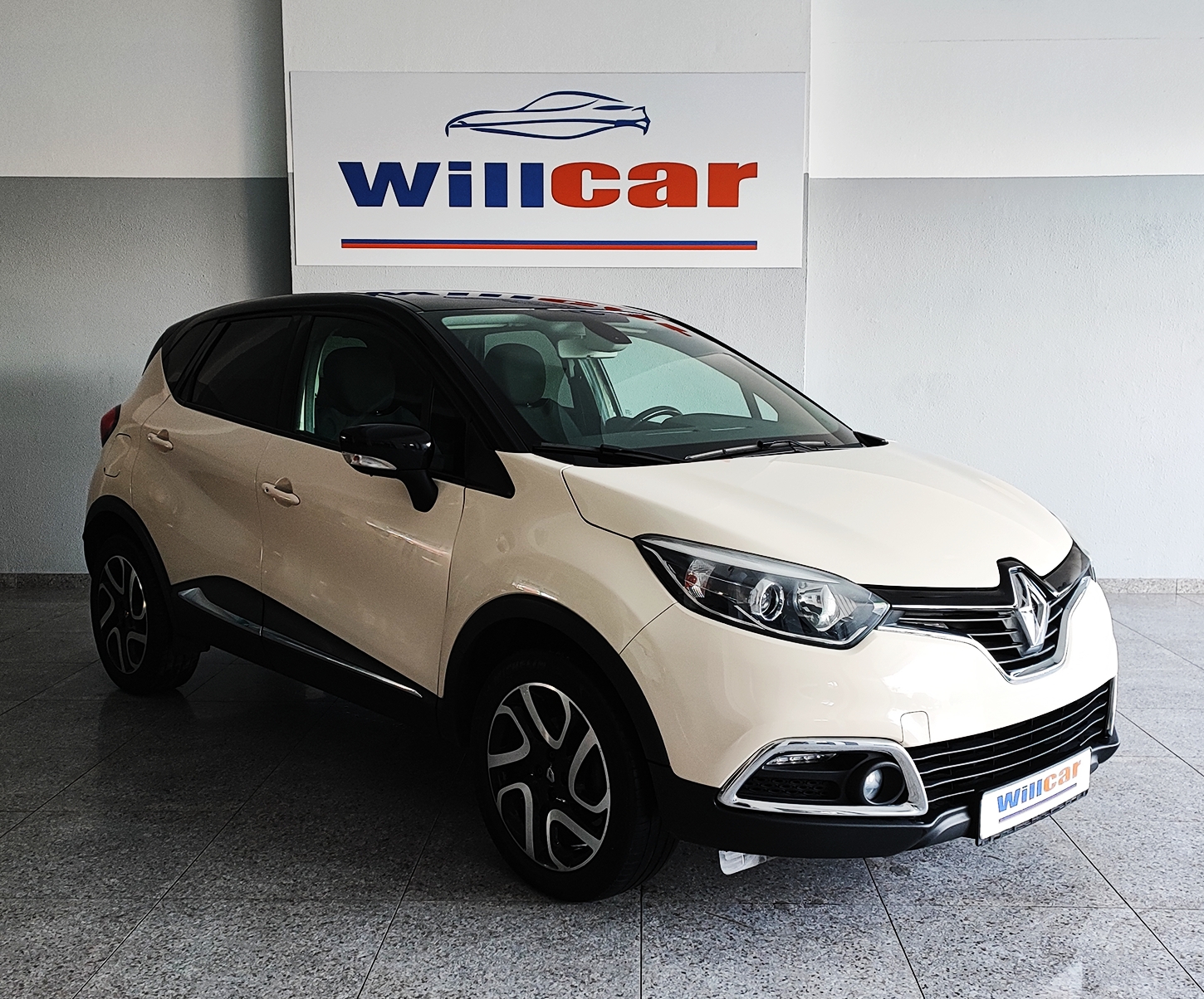 Renault Captur 1.5 Dci Exclusive | Imagem 2