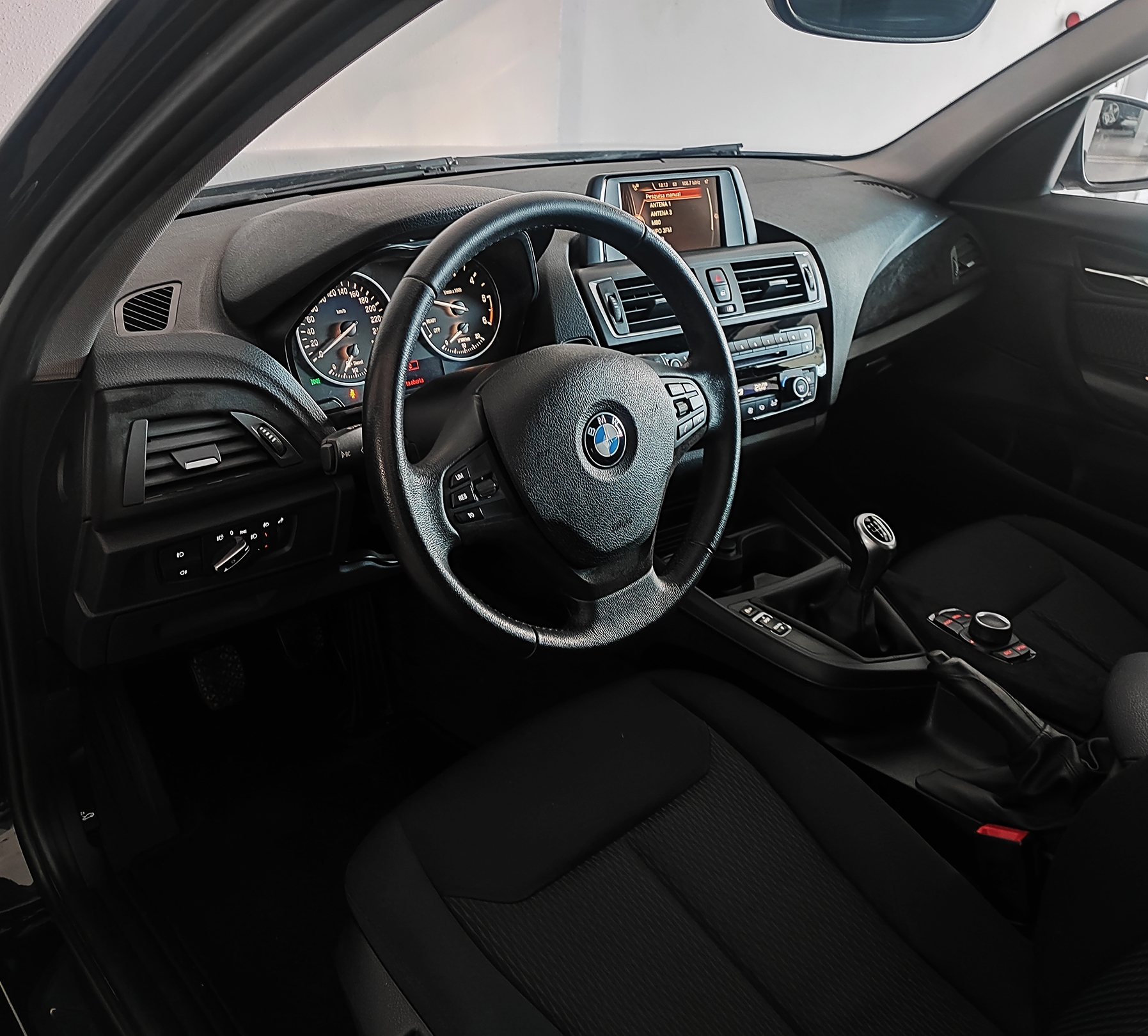 BMW 116 d Advantage | Imagem 11