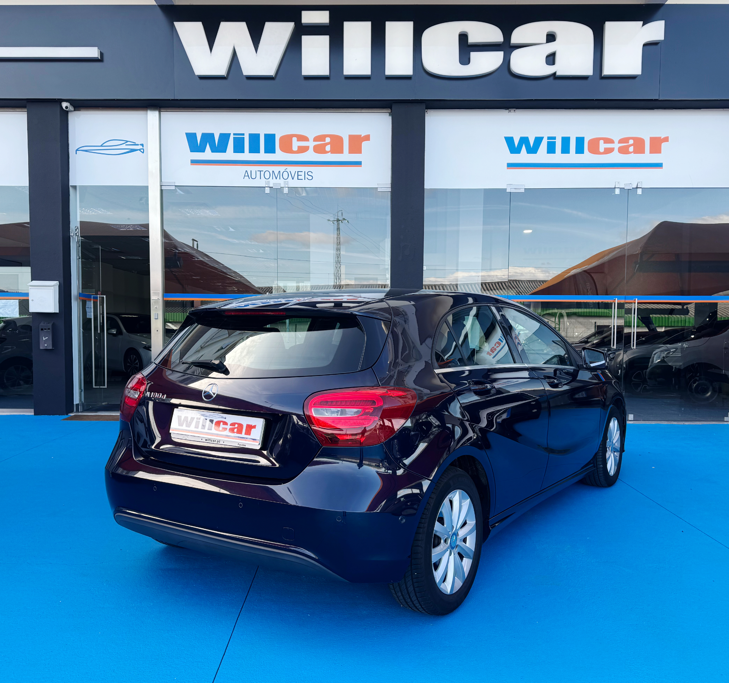 Mercedes-Benz A 180 d Urban | Imagem 3