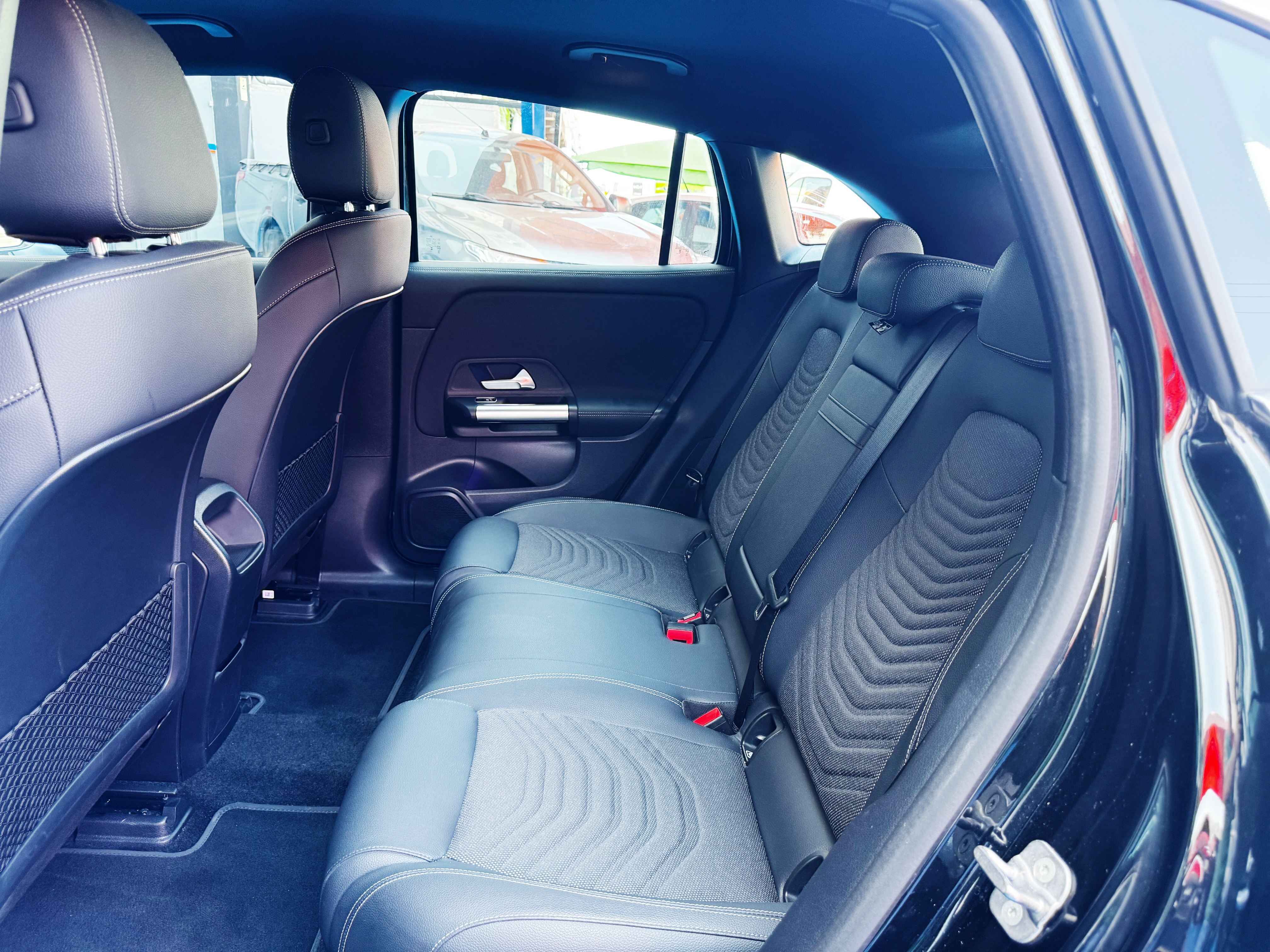 Mercedes-Benz EQA 250 Progressive | Imagem 10