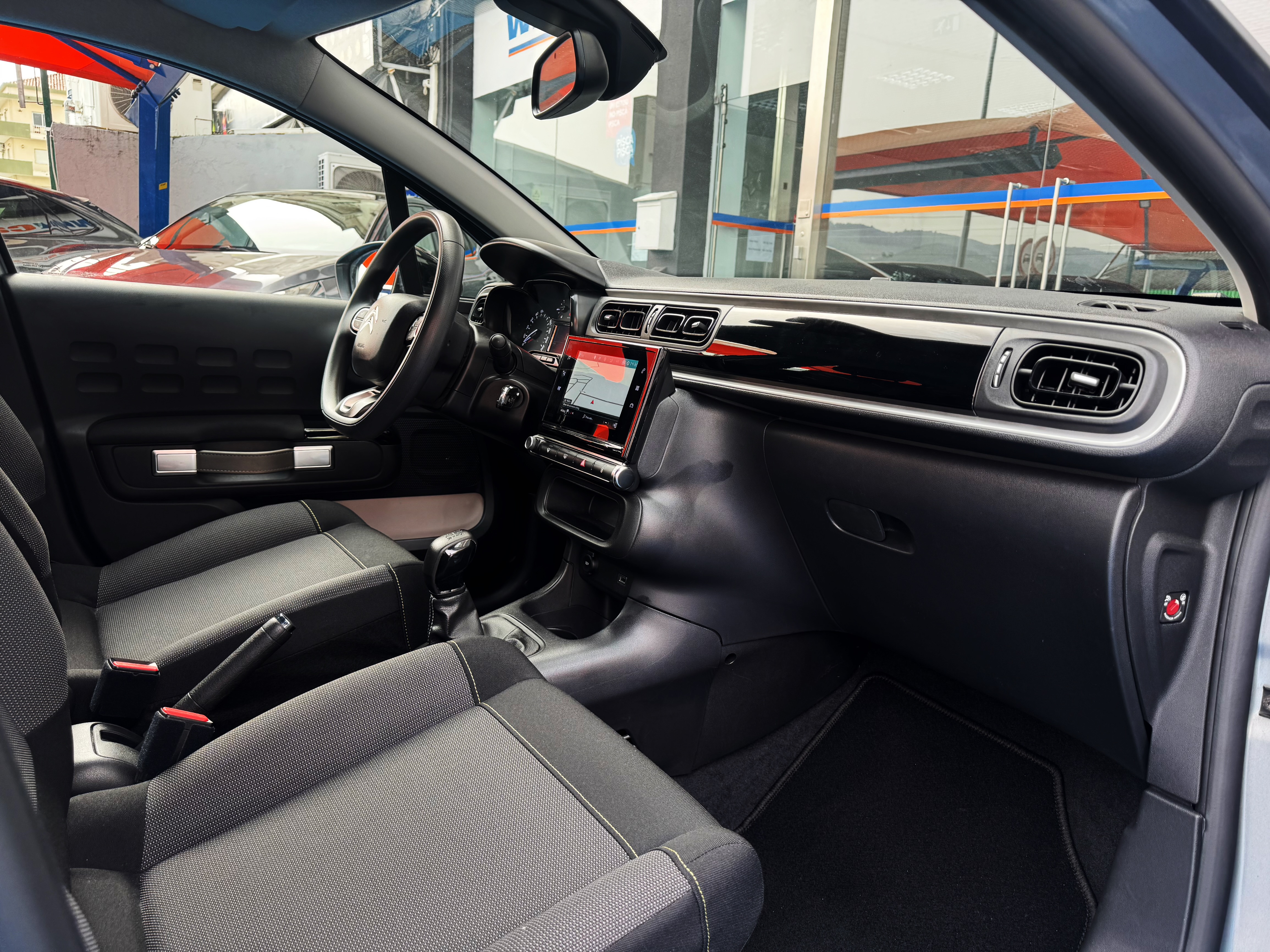Citroën C3 1.2 PureTech Feel | Imagem 10
