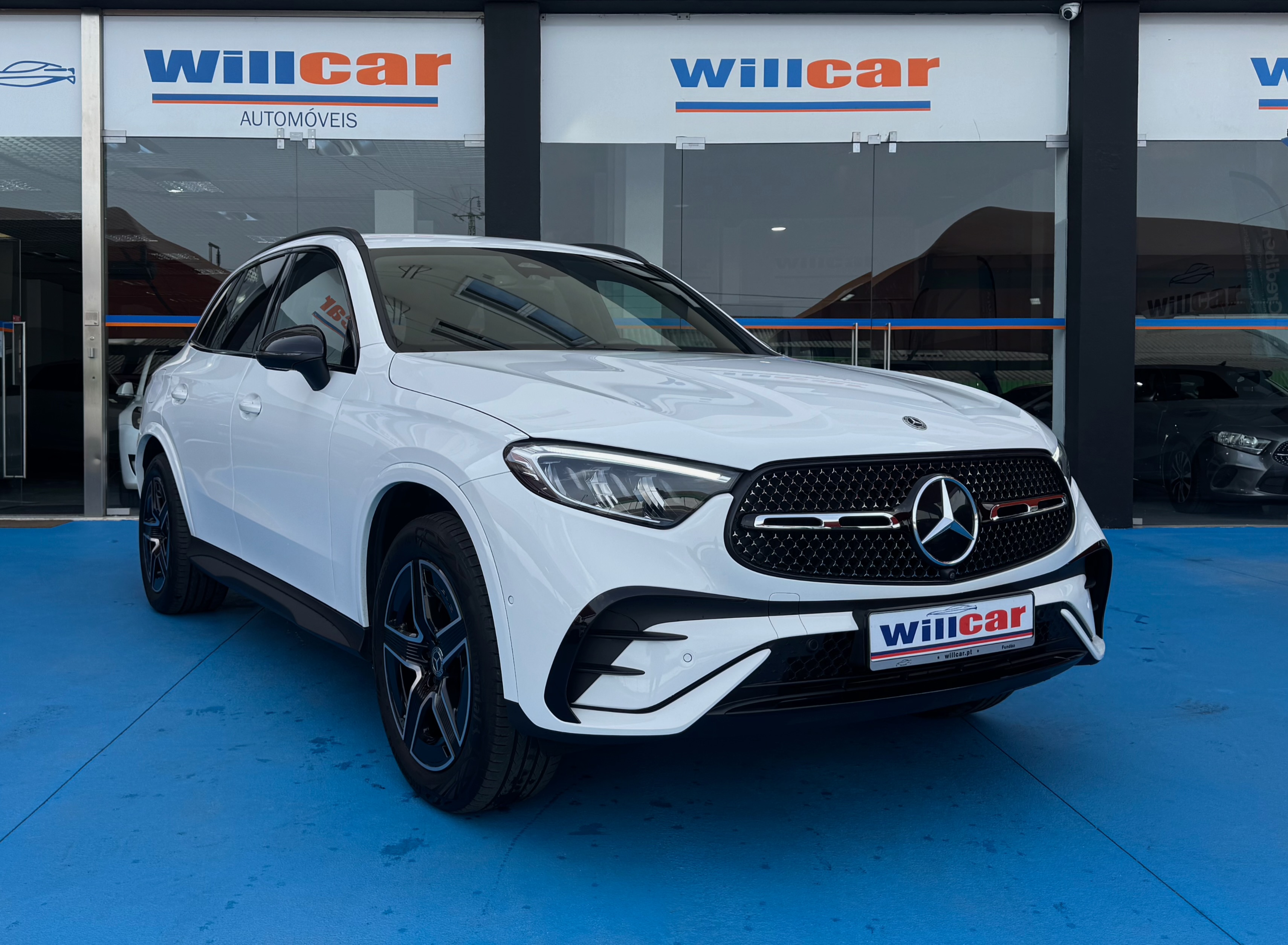 Mercedes-Benz Glc 300 de Amg 4M Pack Night | Imagem 2