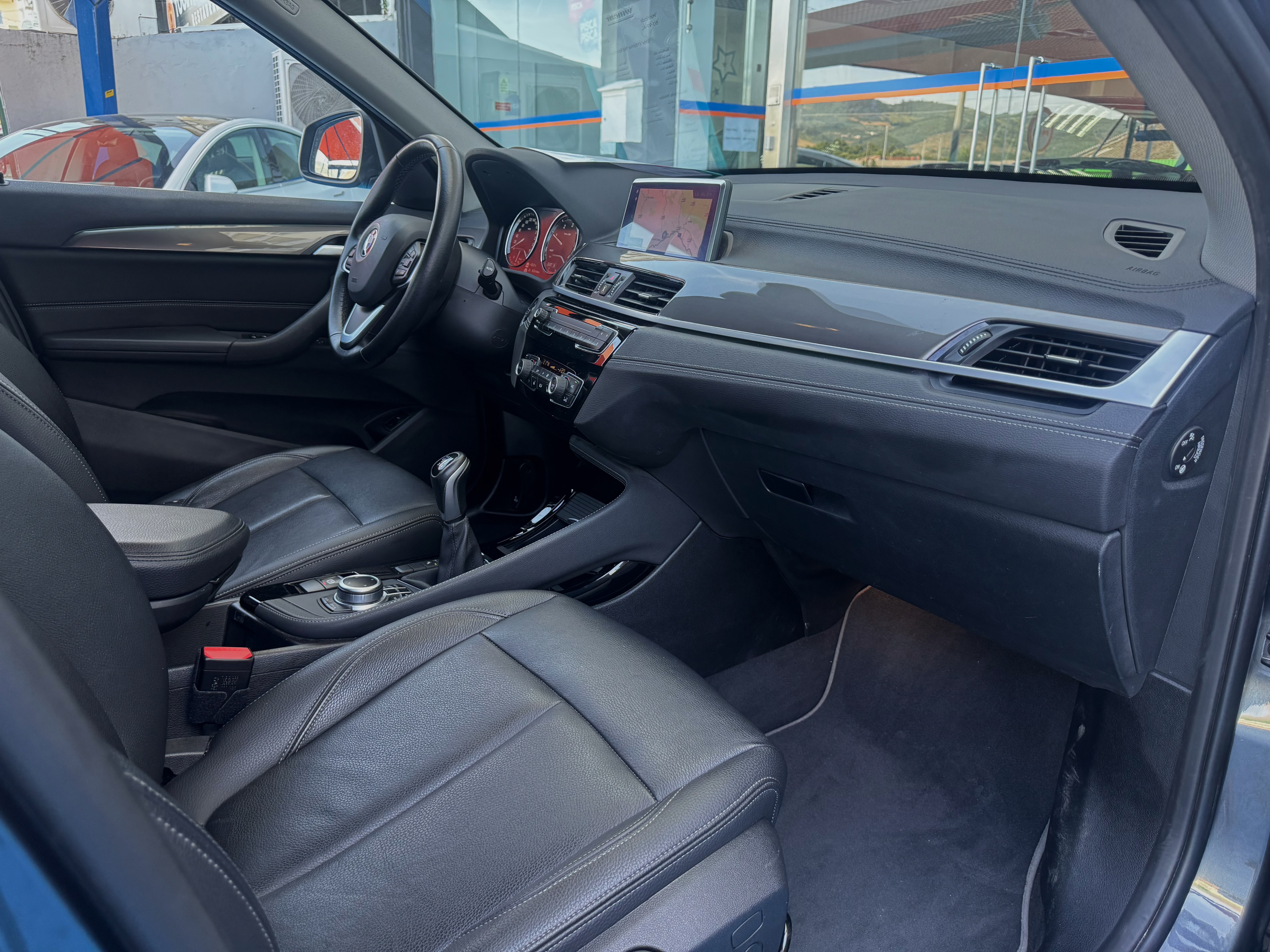 BMW X1 Sdrive 16d Sport Line | Imagem 8