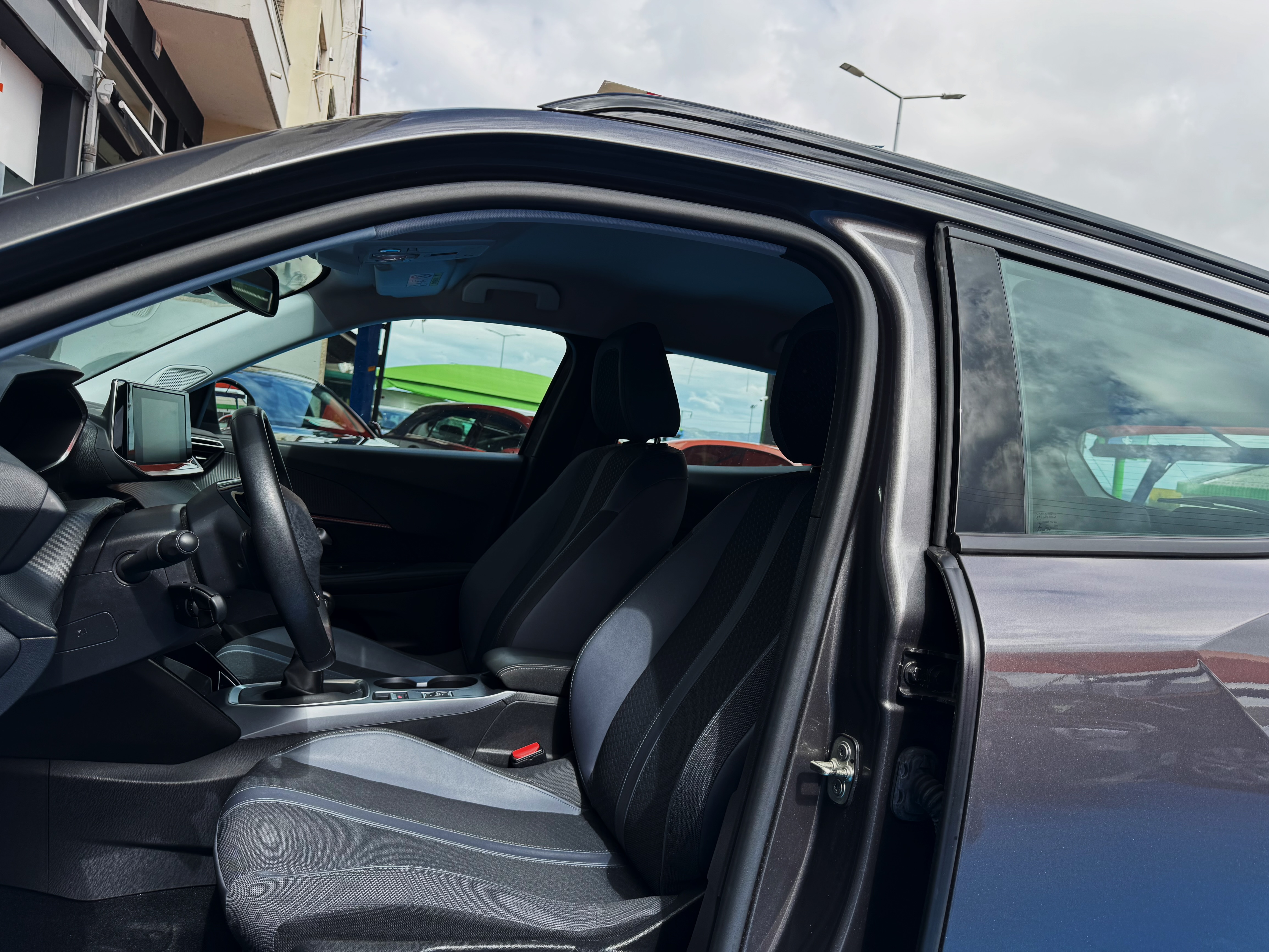 Peugeot 2008 1.2 PureTech Allure | Imagem 10
