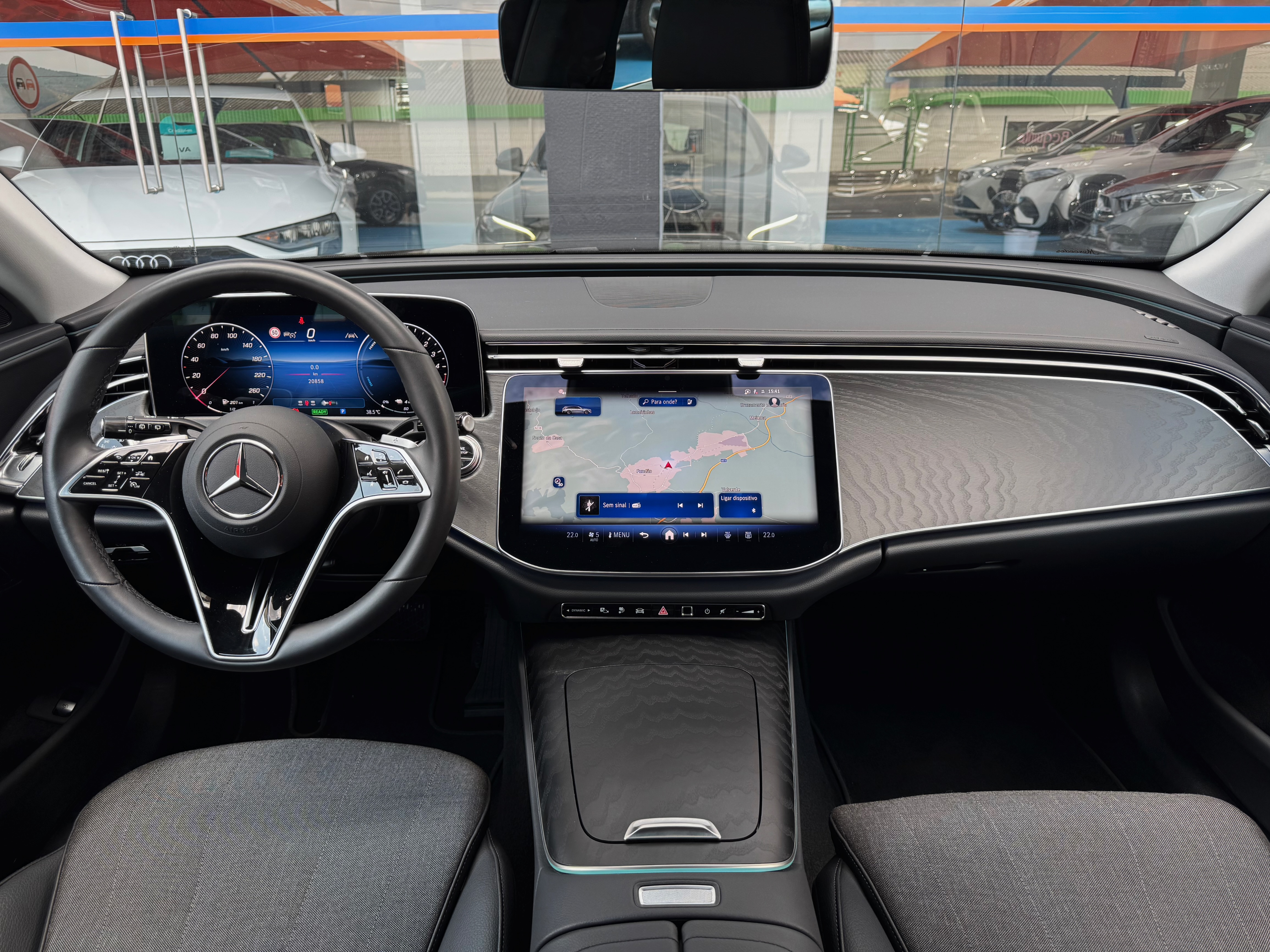 Mercedes-Benz E300 de Avantgarde | Imagem 7