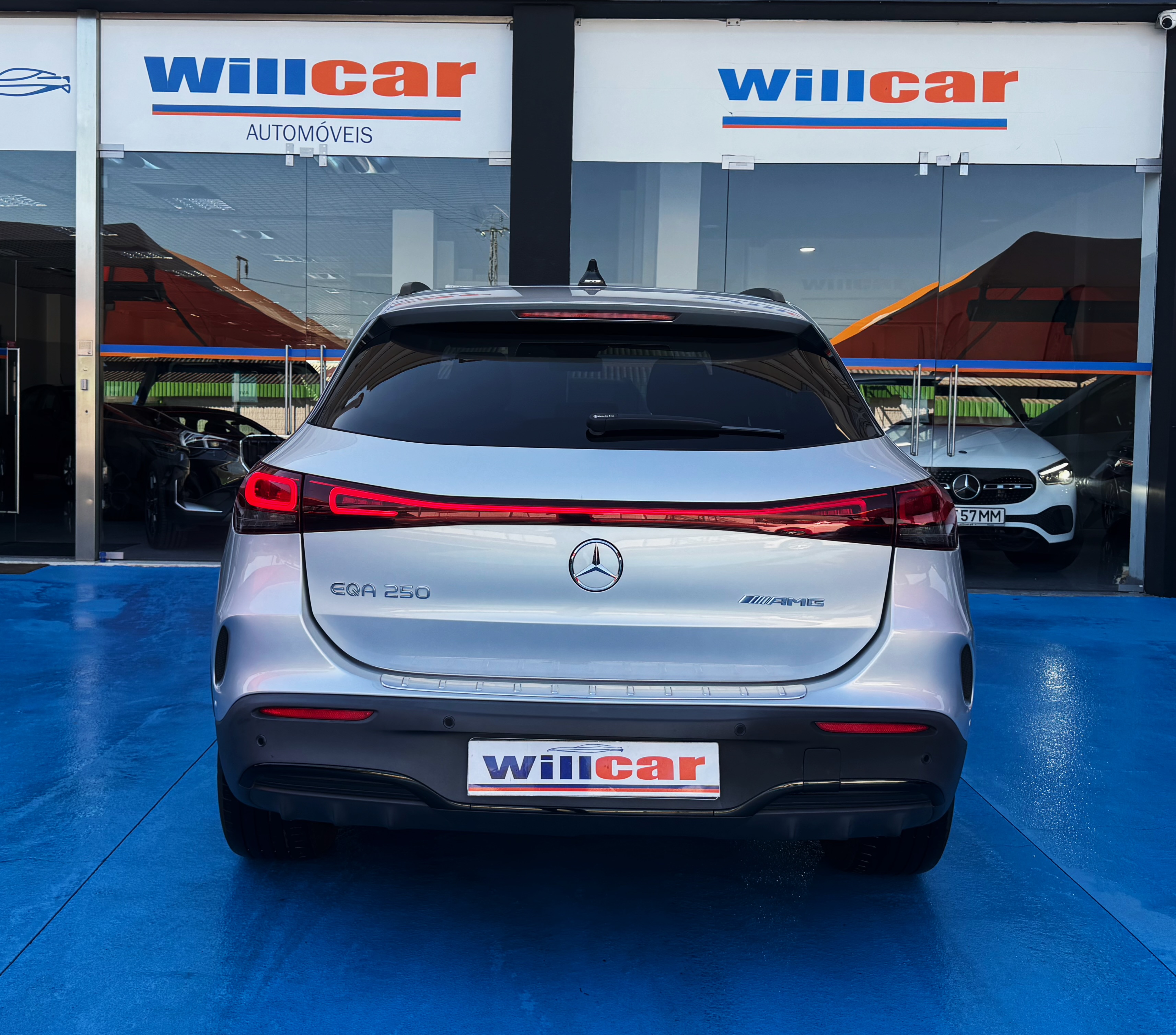 Mercedes-Benz EQA 250 Amg Line | Imagem 4