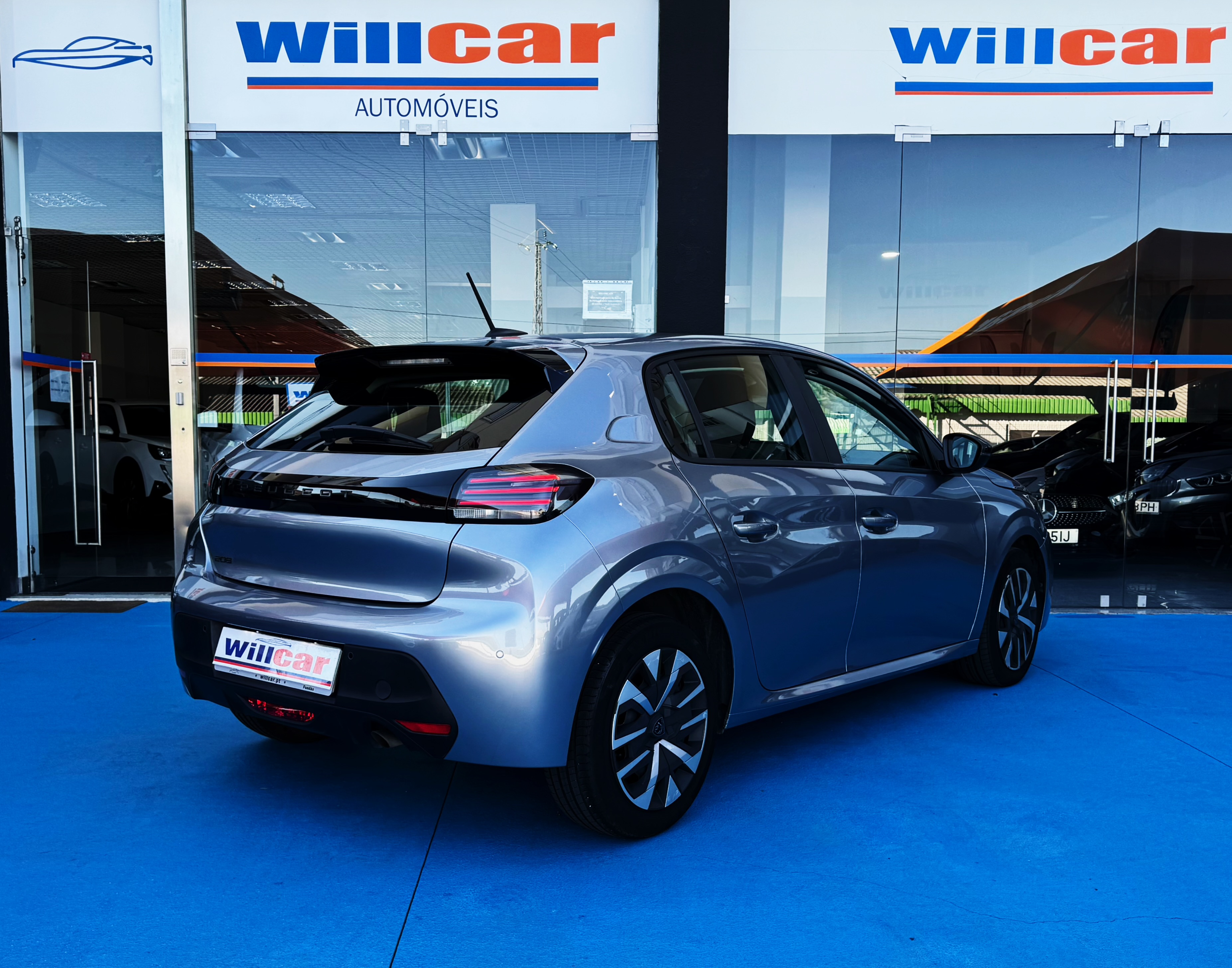 Peugeot 208 1.2 PureTech Active Pack | Imagem 3
