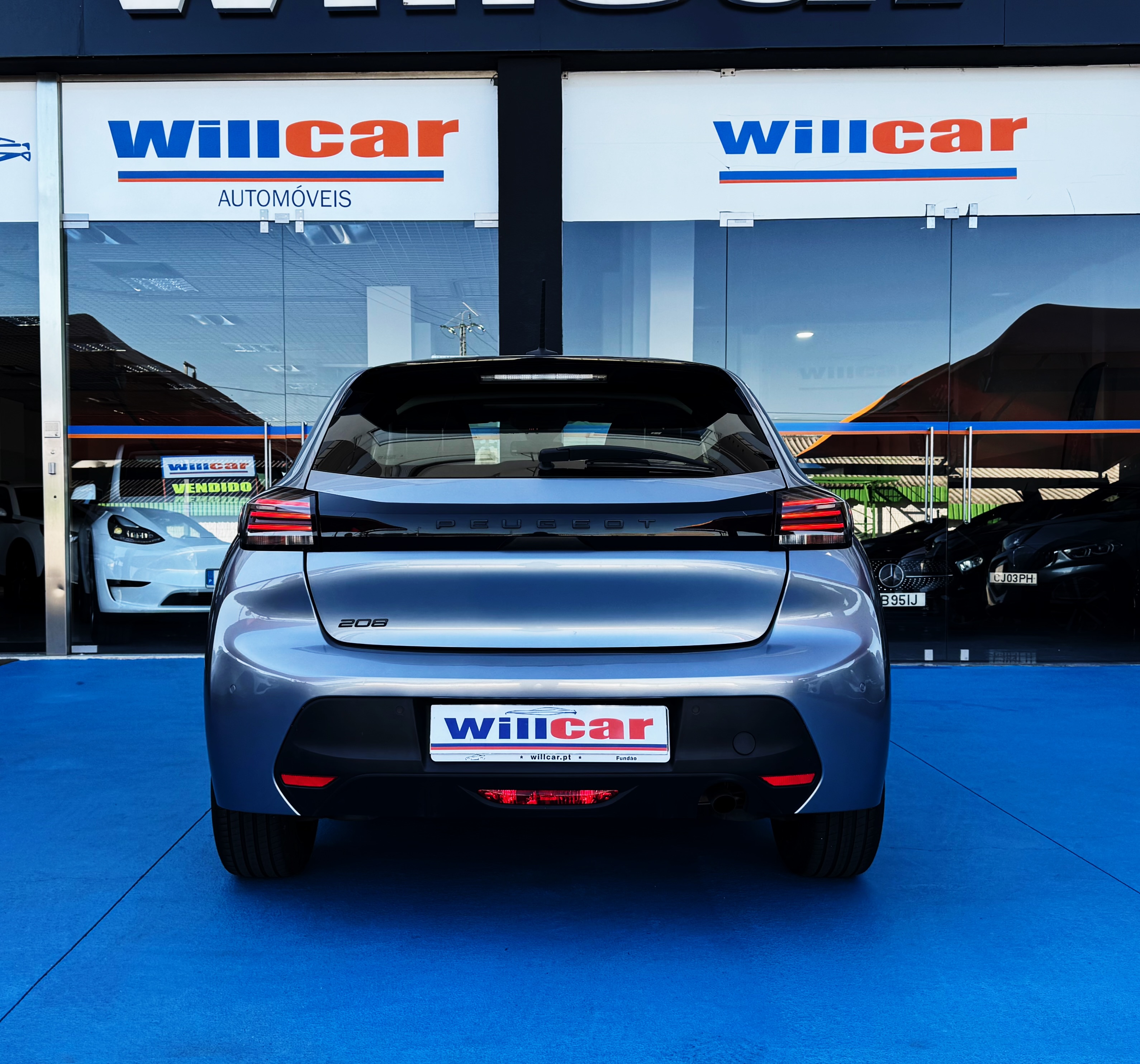Peugeot 208 1.2 PureTech Active Pack | Imagem 4