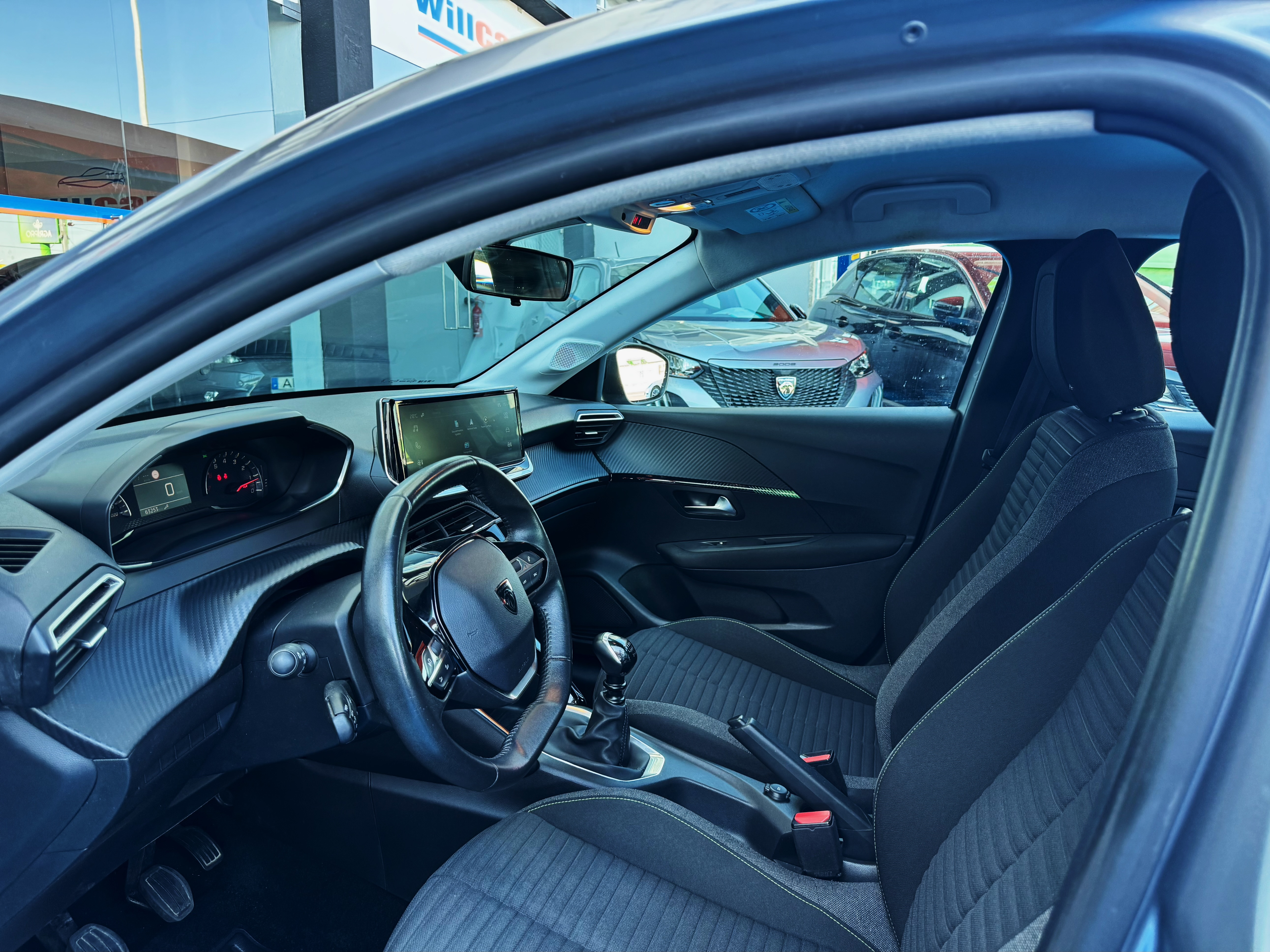 Peugeot 208 1.2 PureTech Active Pack | Imagem 5